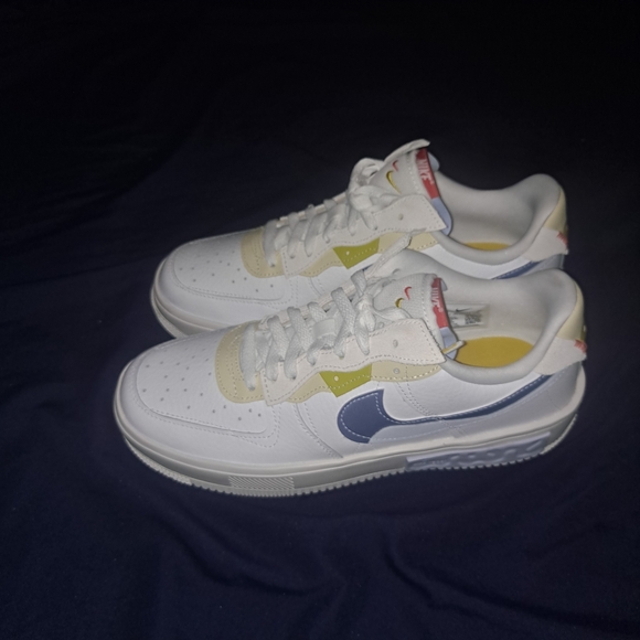 Nike Air Force 1 Women's Sz.11.5 - Picture 9 of 15